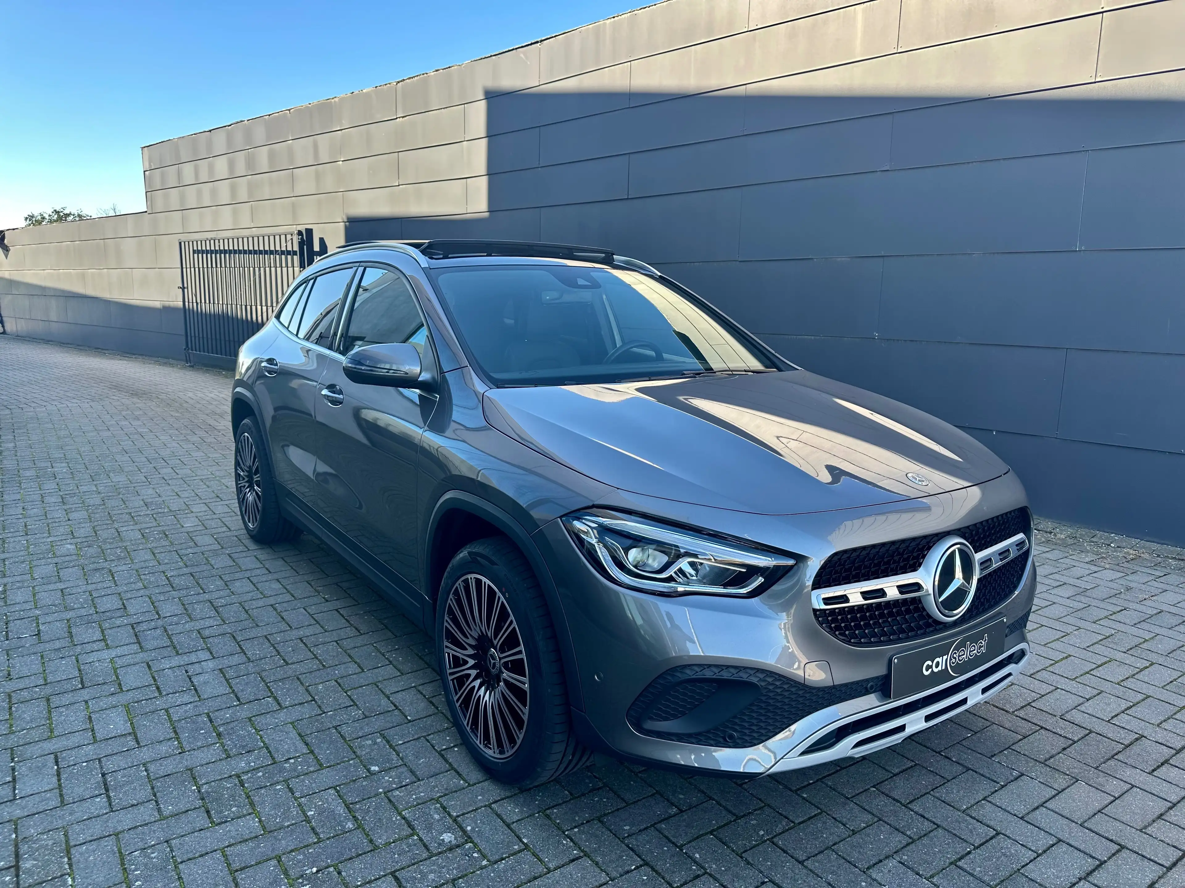 Mercedes-Benz GLA 180 GLA 180  PANO/ALUS19/LED — photo 5