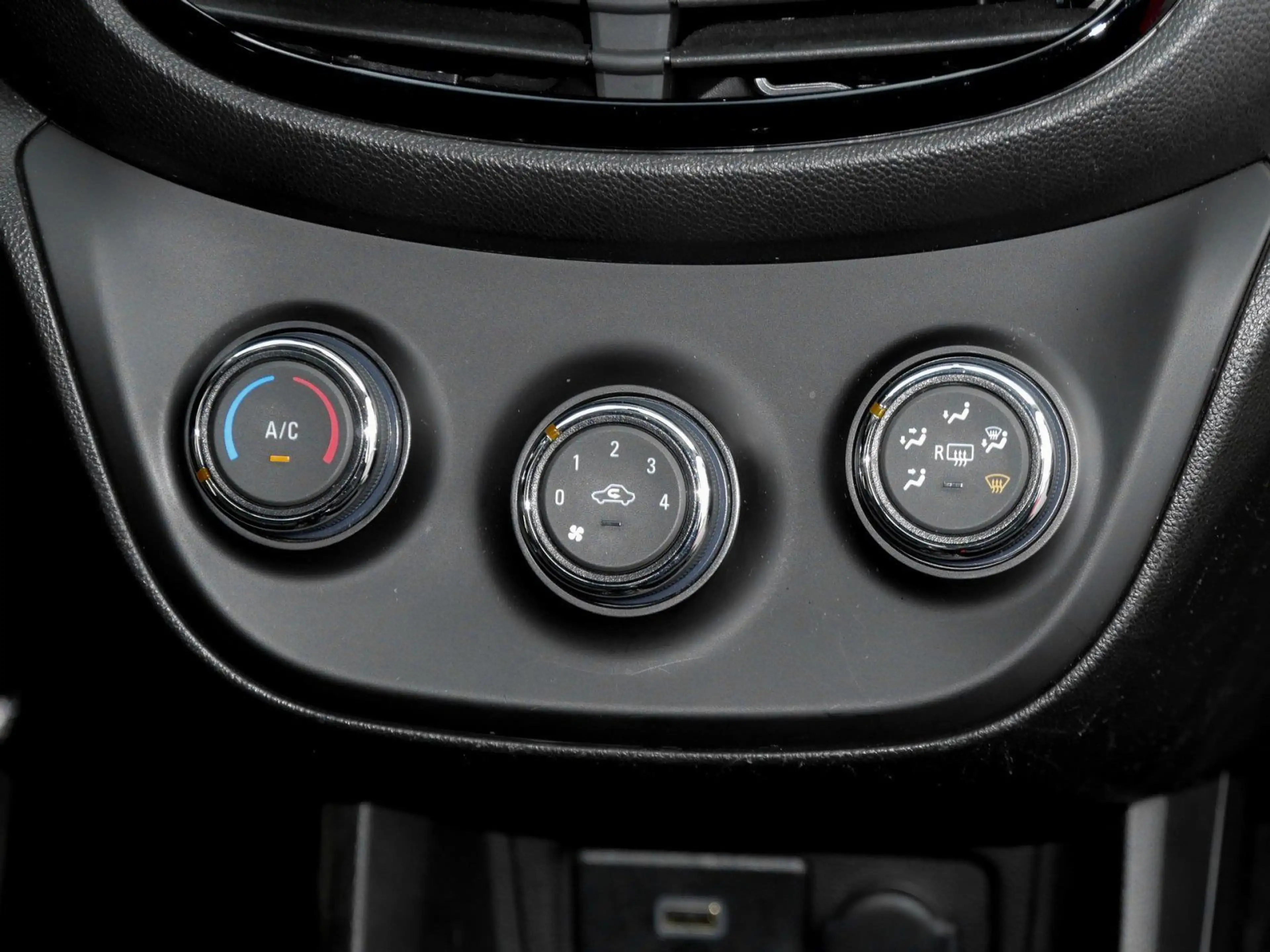 Opel Karl Rocks*PDC*SHZ*LHZ*IntelliLink* — photo 8