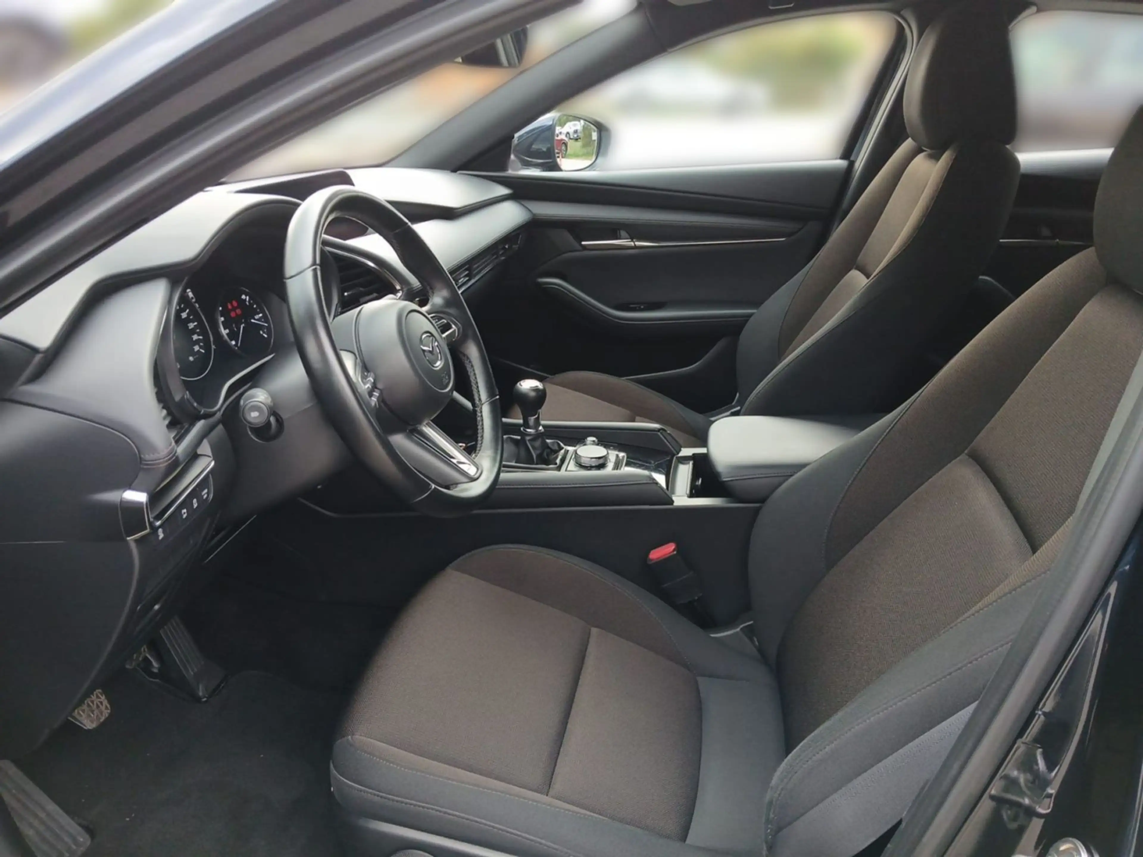 Mazda 3 2.0 SKYACTIV-G M Hybrid Selection Navi*CarPlay — photo 7