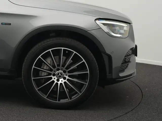 Mercedes-Benz GLC view 8