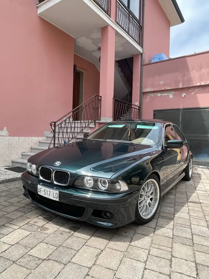 BMW 528i Individual, foto 4