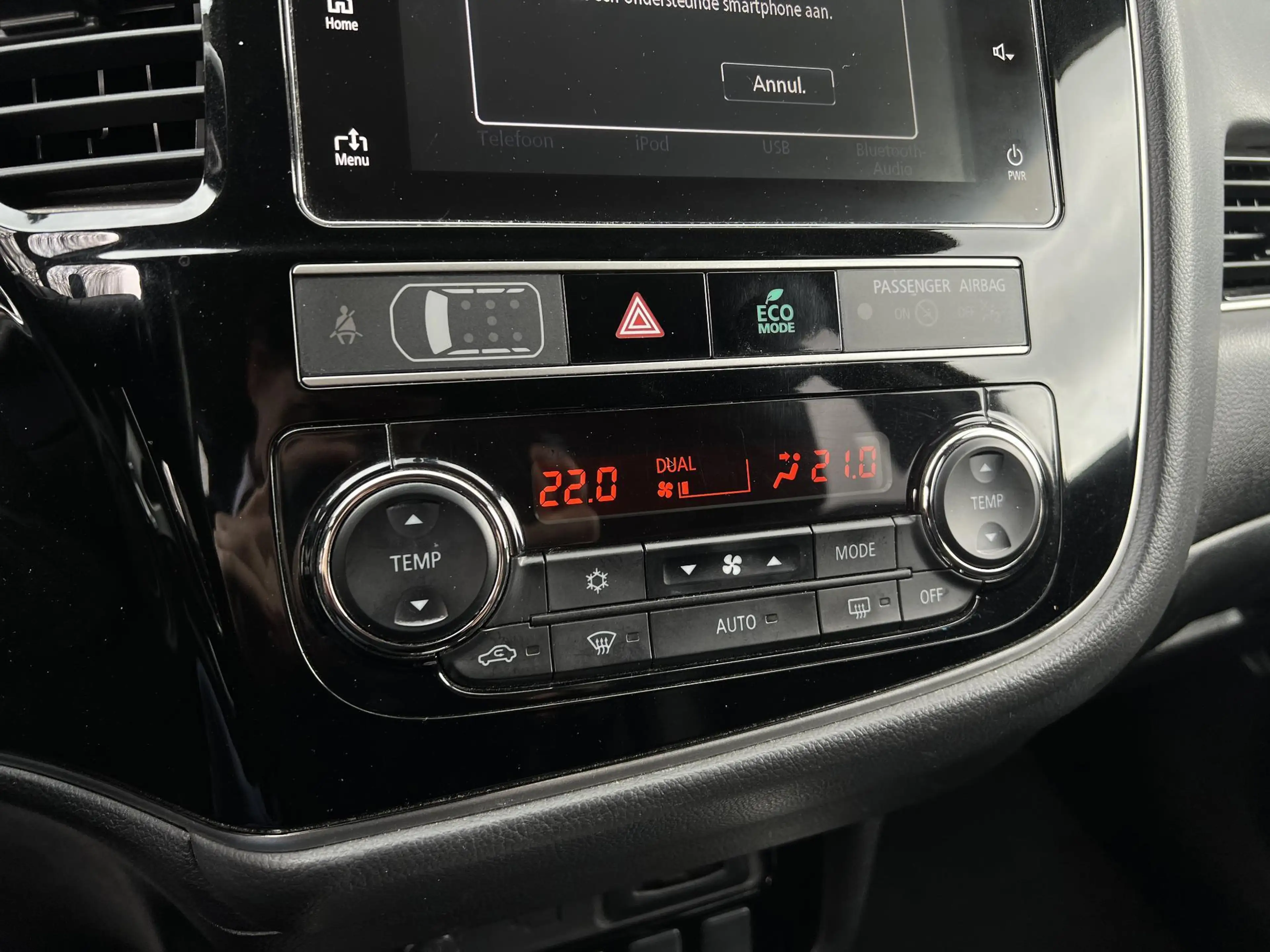 Mitsubishi Outlander 2.4 PHEV Instyle | Sunroof | Leder | Rondomzichtca — photo 12