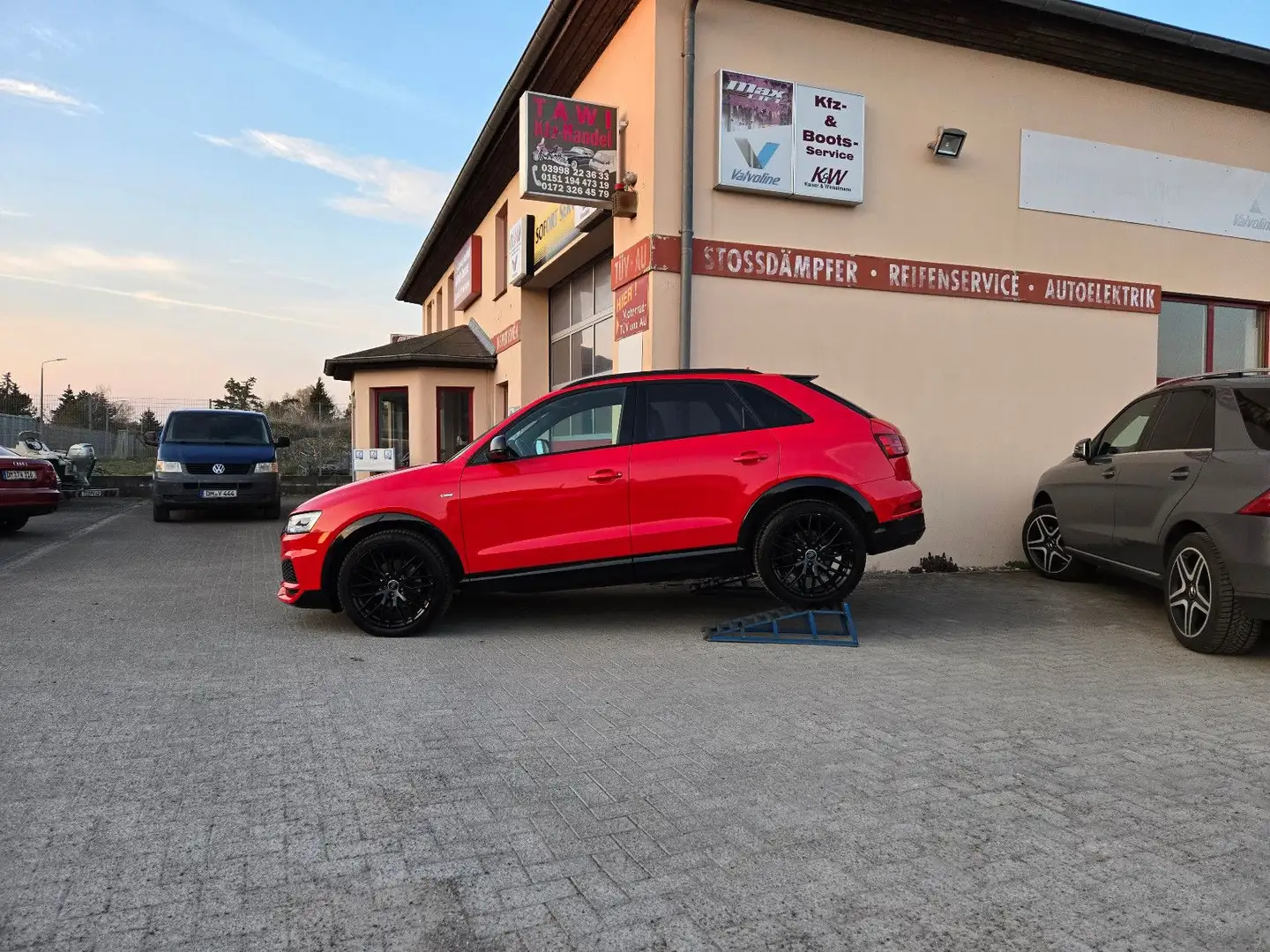 Audi Q3 sport quattro**1.Hand*S-Line** Rot - 2