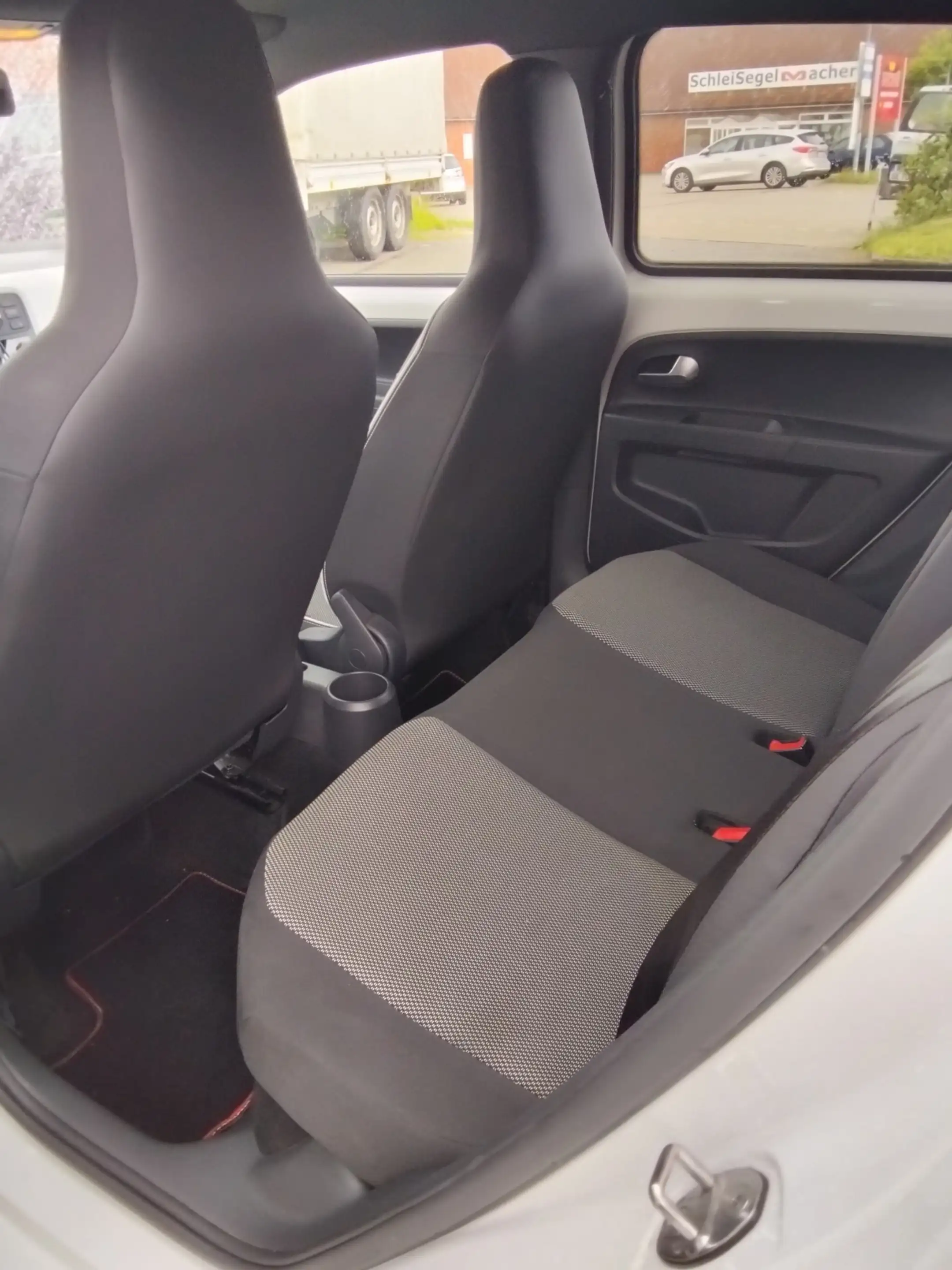 SEAT Mii Chic /SHZG/NAVI/BT/PDC/SportPaket — photo 13