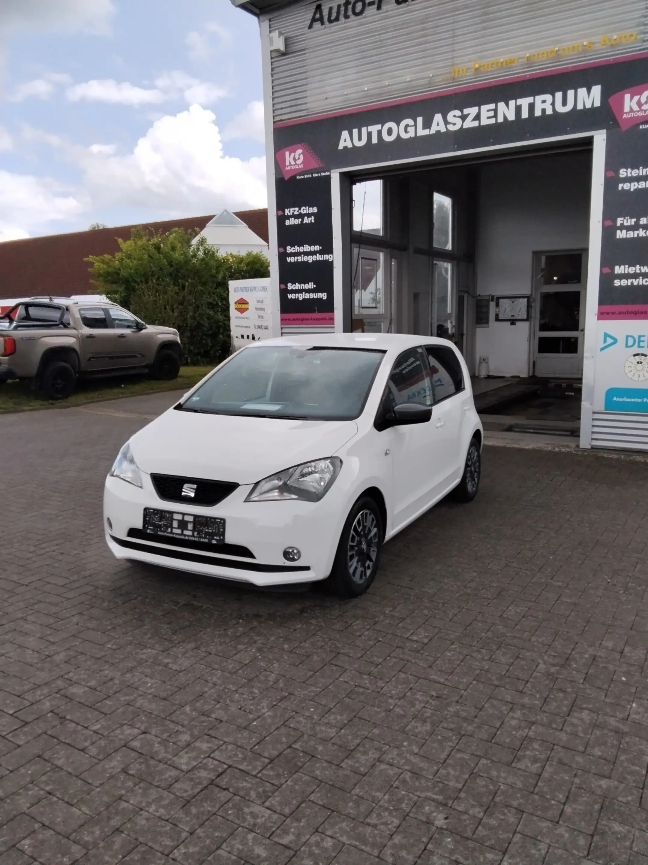 SEAT Mii Chic /SHZG/NAVI/BT/PDC/SportPaket