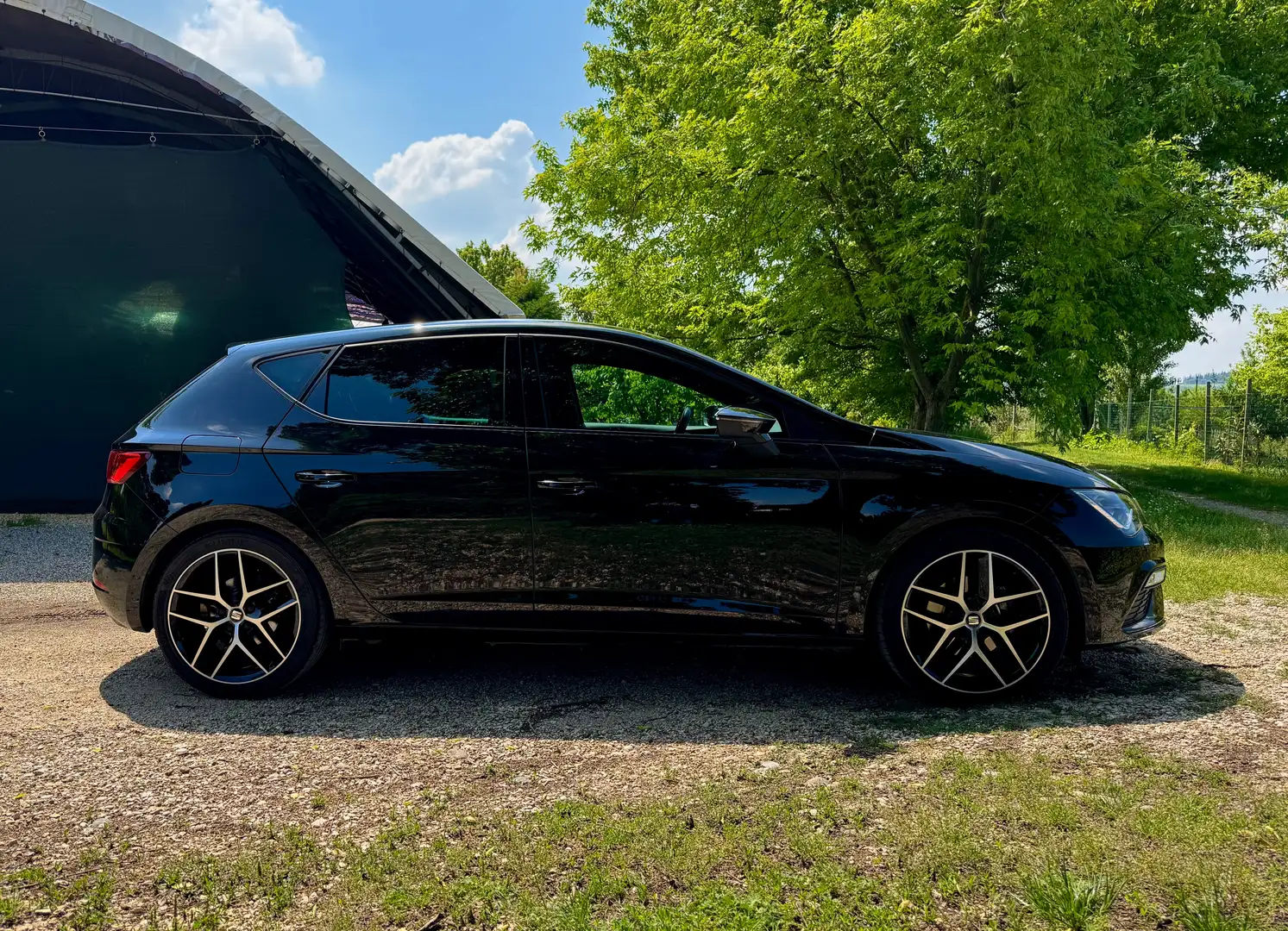 SEAT Leon 1.5 eco tsi dsg act FR GPL Černá - 2