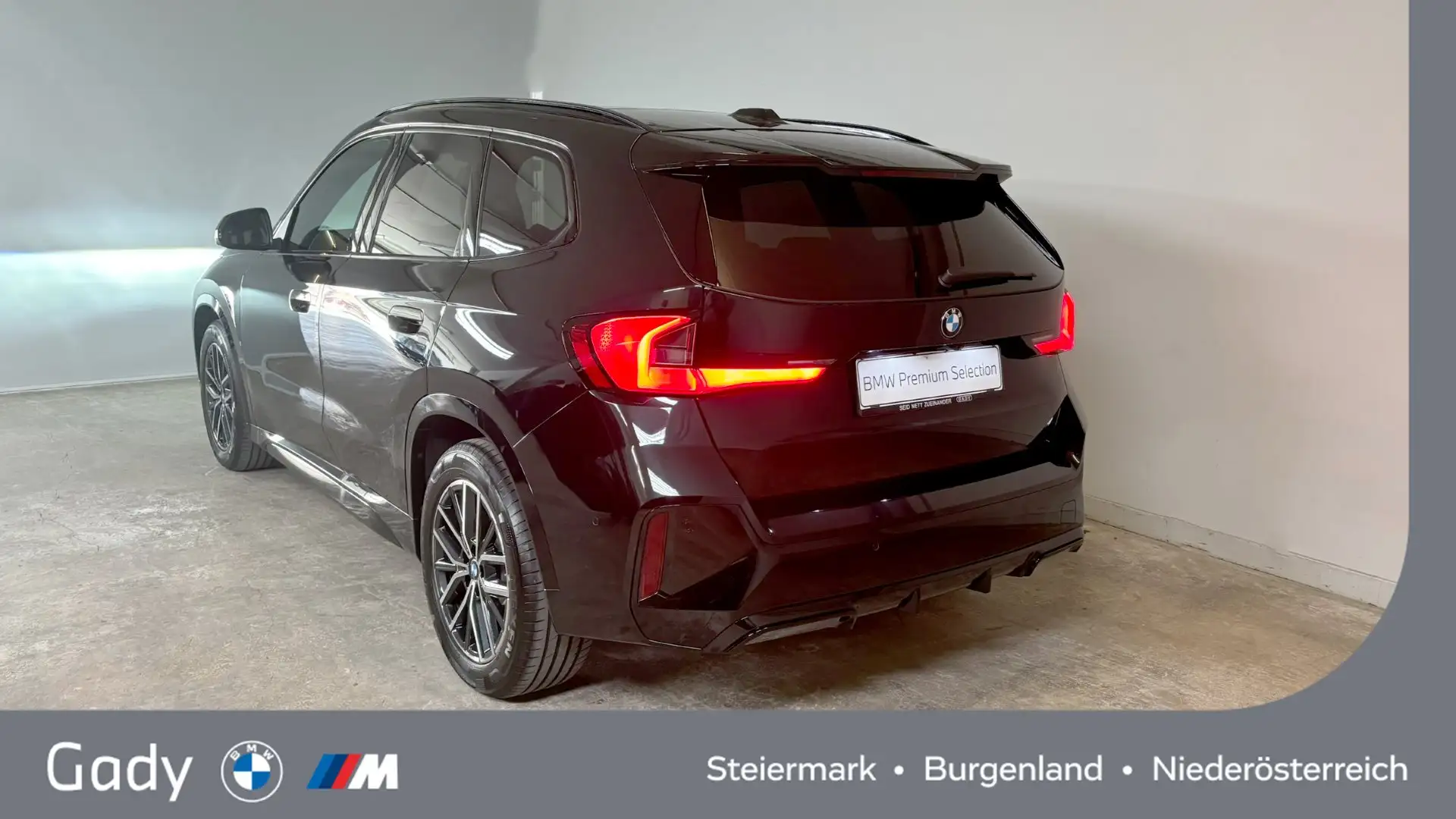 BMW X1 xDrive20d Schwarz - 2