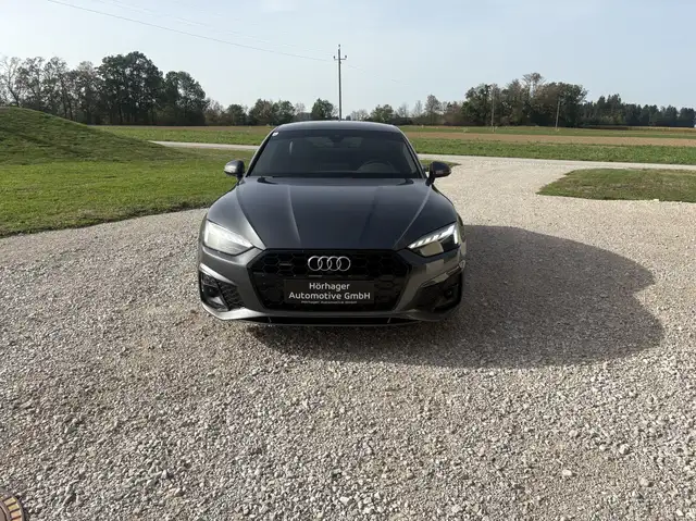 Audi A5 view 3