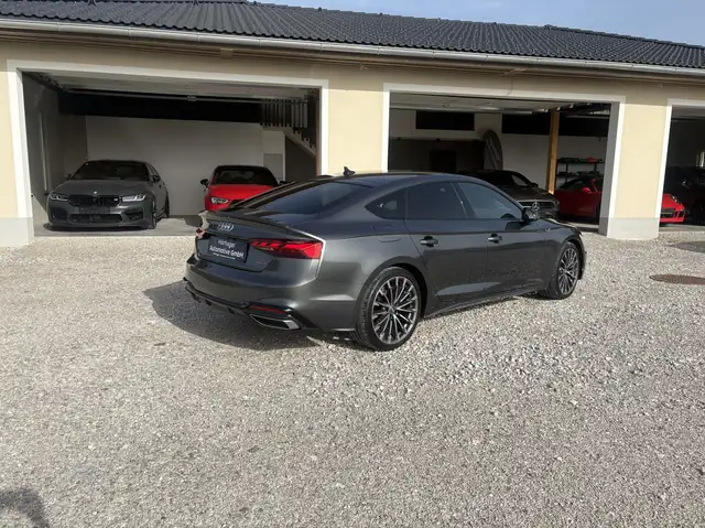 Audi A5 view 6