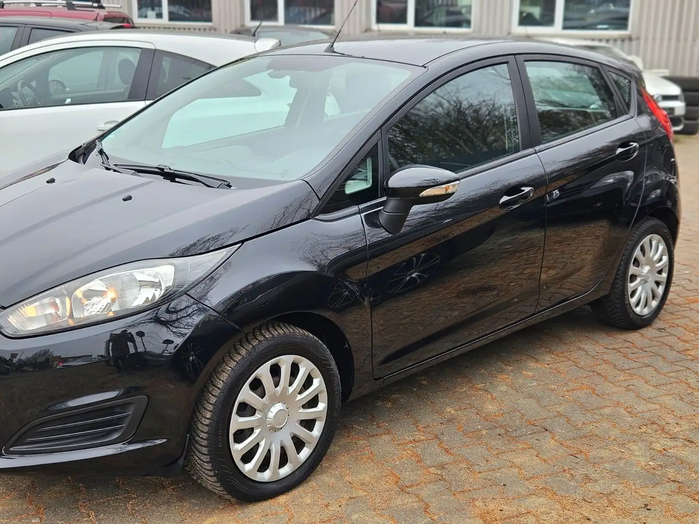 Ford Fiesta Trend Klima Tüv Neu Schwarz - 2