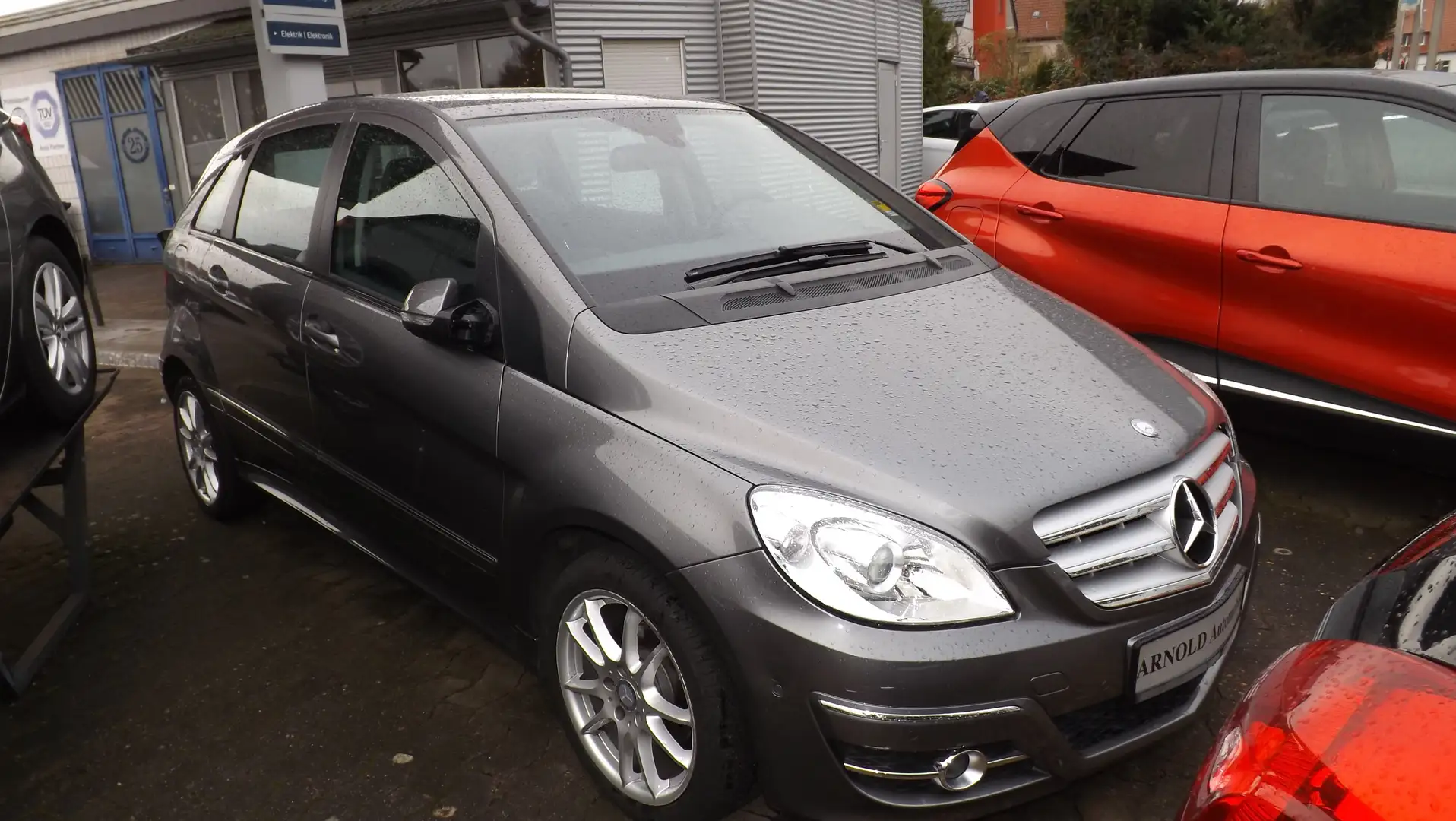 Mercedes-Benz B 160 B 160 // AUTOMATIC // 59.000Km // Allwetter // Grau - 2