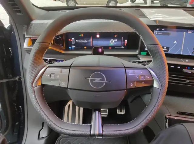 Opel Grandland view 15