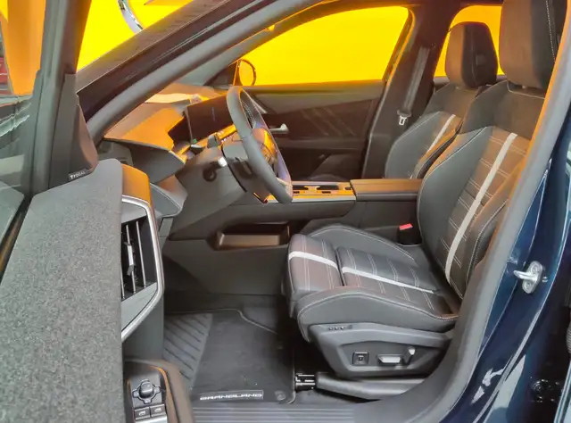 Opel Grandland view 12