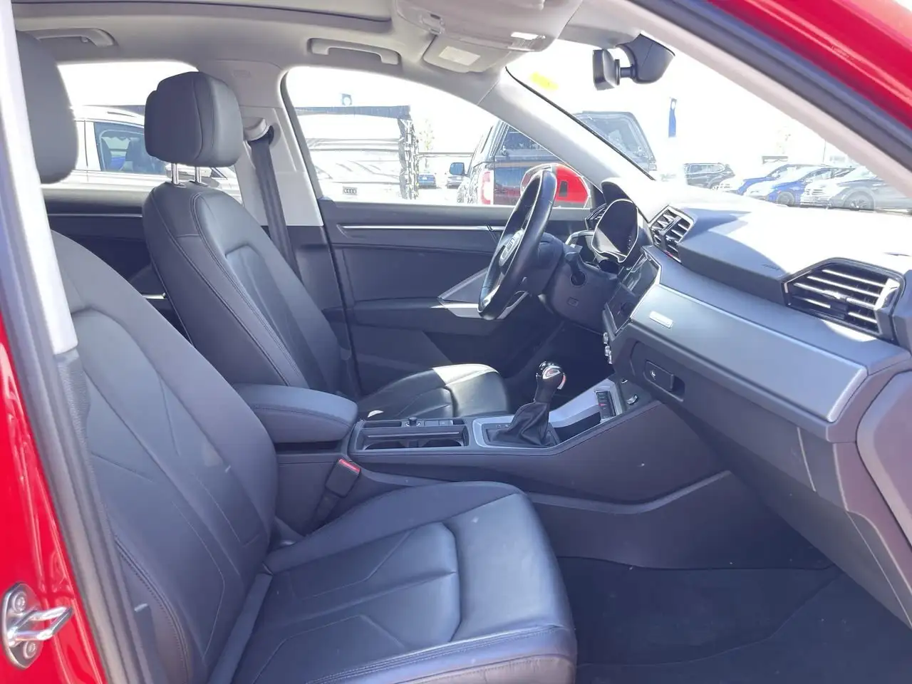Audi Q3 photo Audi Q3