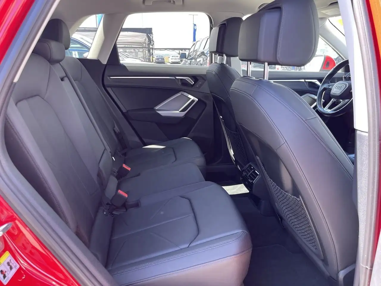 Audi Q3 photo Audi Q3