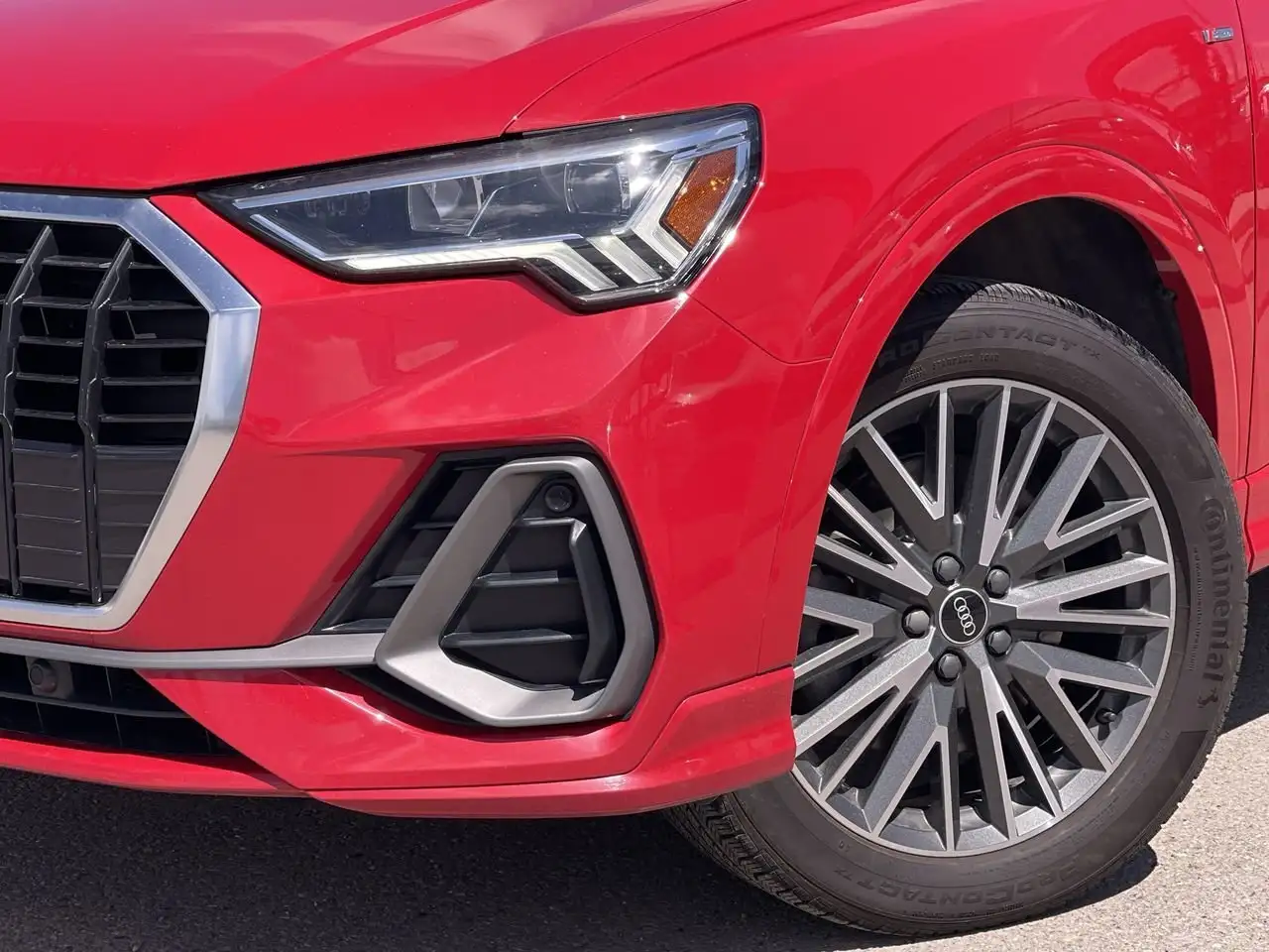 Audi Q3 photo Audi Q3