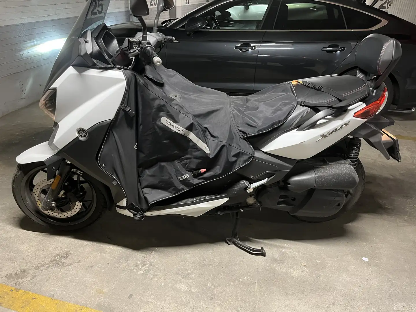 Yamaha X-Max 125 - 2