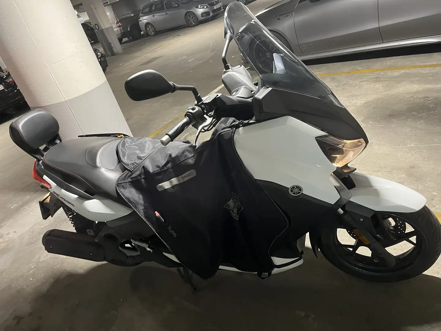 Yamaha X-Max 125 - 1