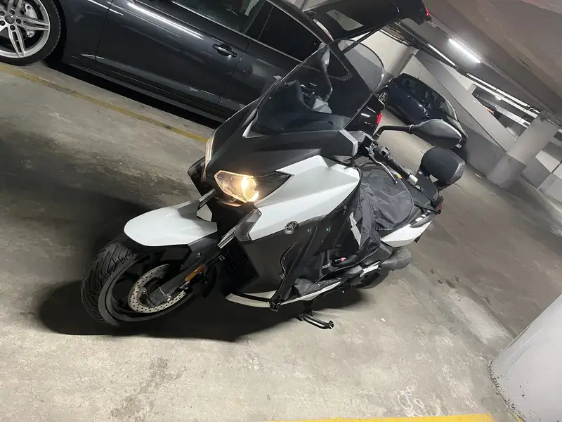 Yamaha X-Max 125 - foto 3