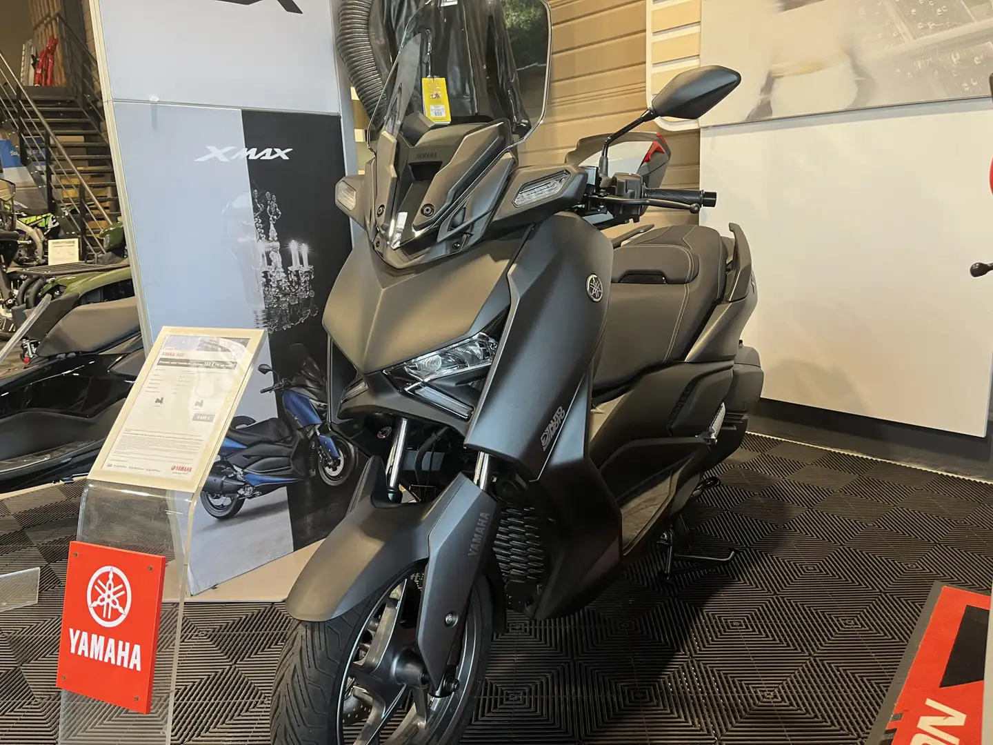 Yamaha X-Max 300 - 1