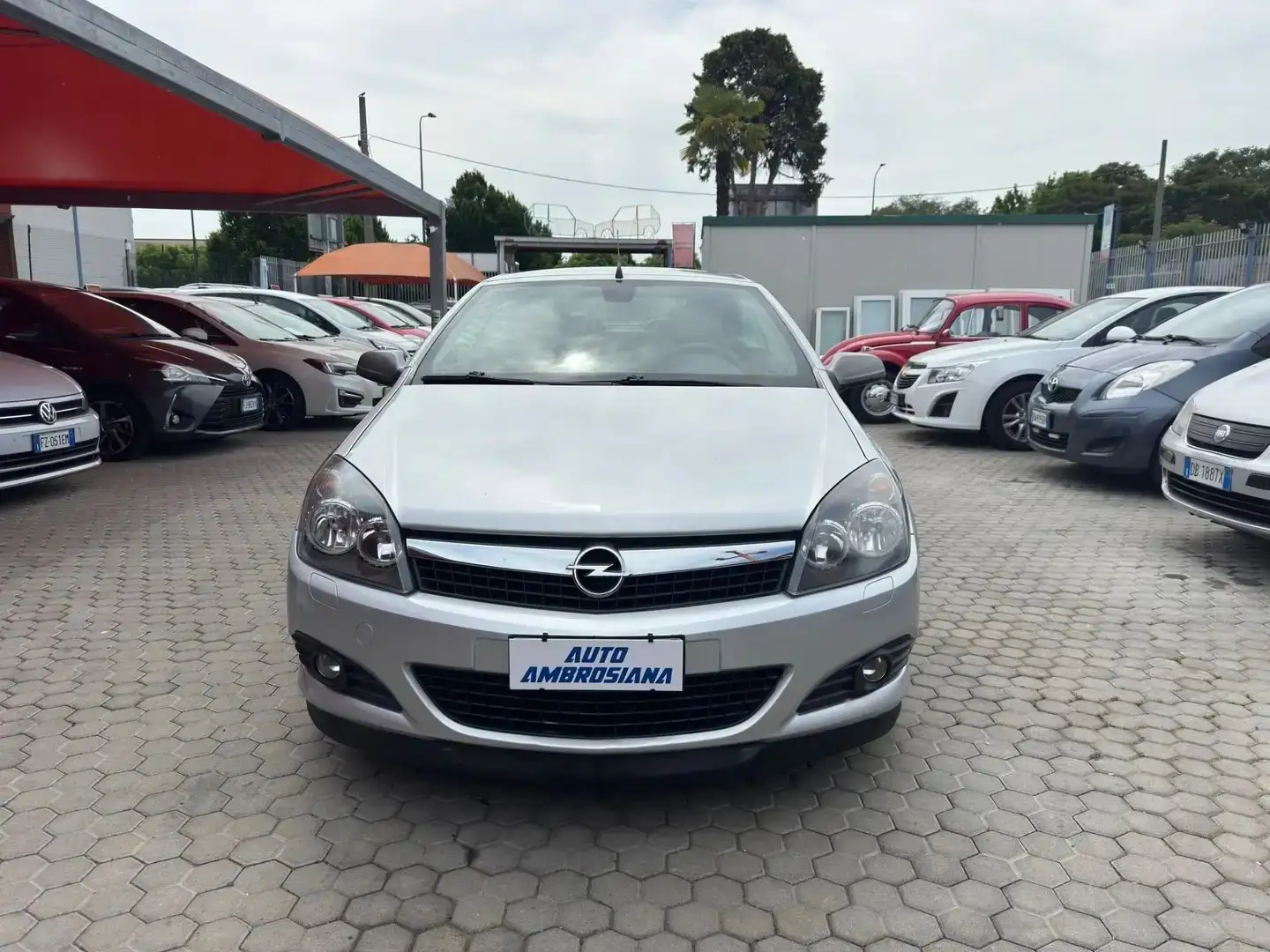 Opel Astra Twintop 1.8 16v Cosmo Plateado - 2