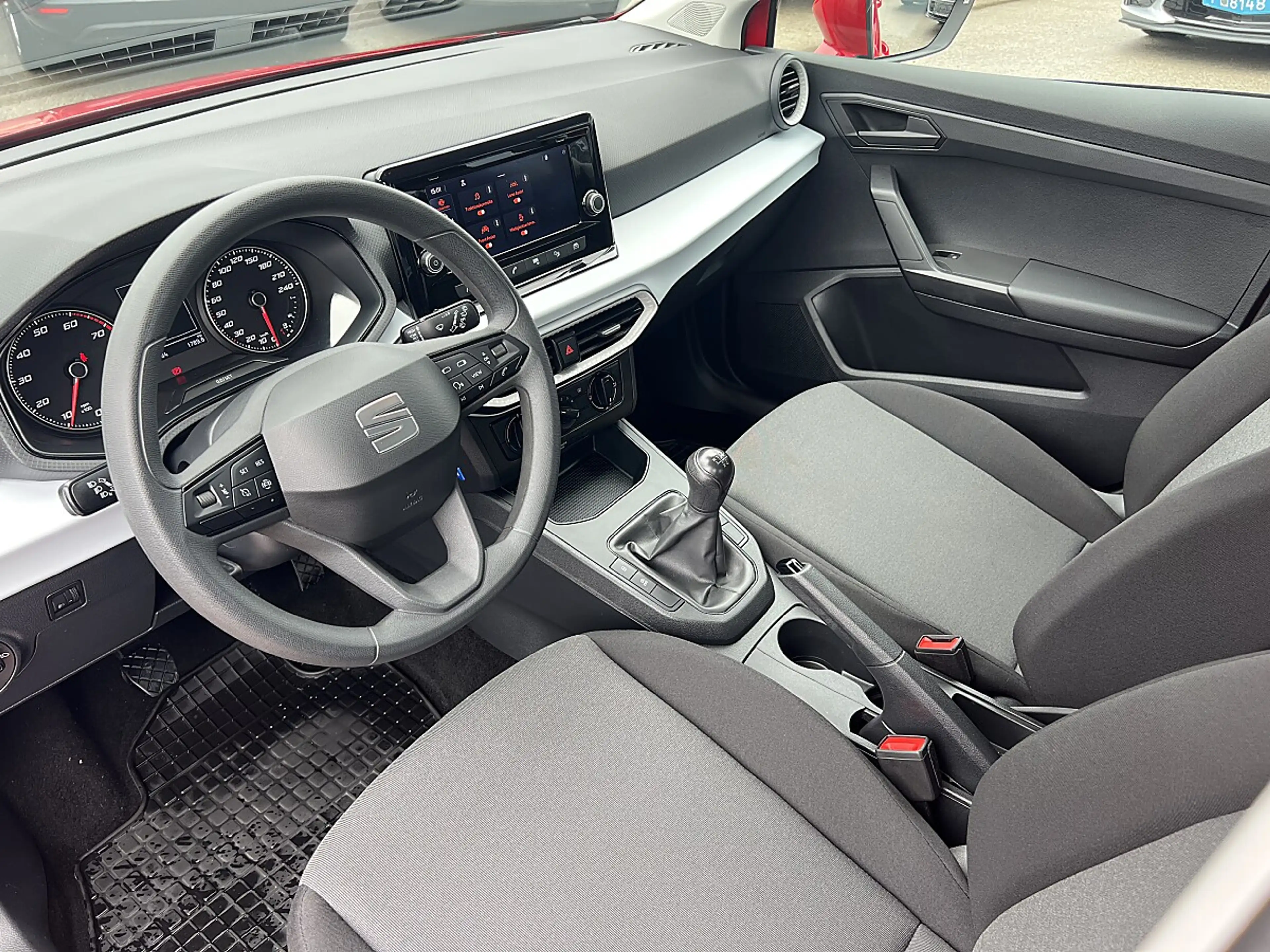 SEAT Ibiza 1,0 Reference — photo 12