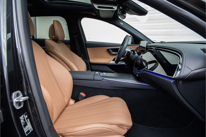 Mercedes-Benz E 300 Estate e AMG Premium, Hyperscreen, Pano, Nightpakk — photo 15