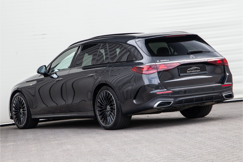 Mercedes-Benz E 300 Estate e AMG Premium, Hyperscreen, Pano, Nightpakk — photo 11