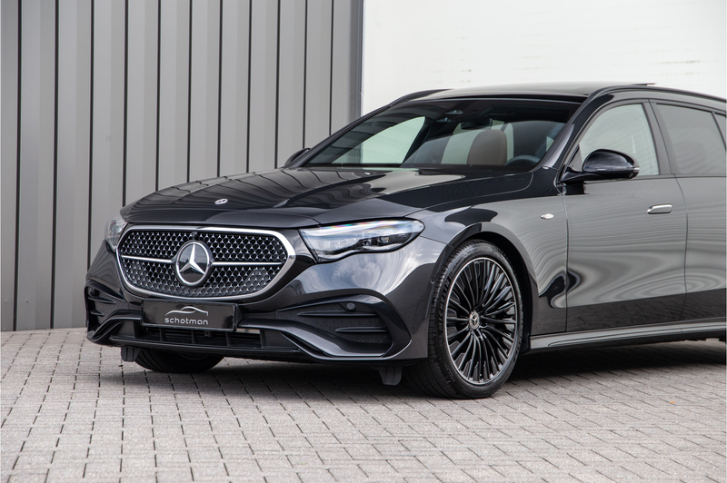 Mercedes-Benz E 300 Estate e AMG Premium, Hyperscreen, Pano, Nightpakk — photo 17