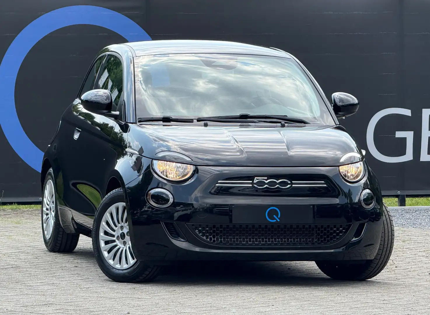 Fiat 500e ACTION CRUISECONTROL LANE ASSIST TRAFIC SIGN Schwarz - 1