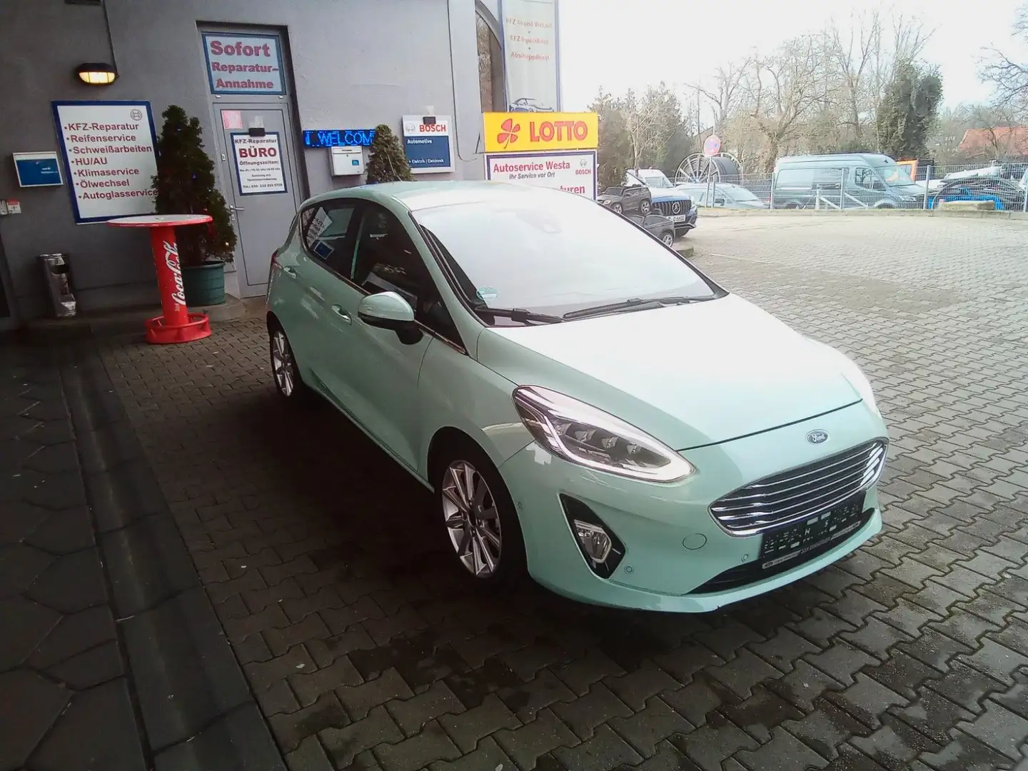 Ford Fiesta Titanium wenig Km,Klima,Navi,Winterpaket Verde - 1