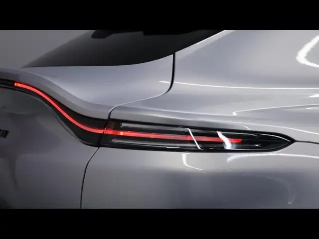 Aston Martin DBX view 10