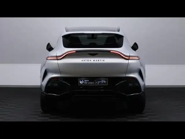 Aston Martin DBX view 6