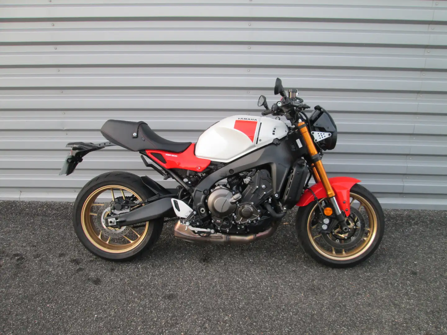 Yamaha XSR 900 Rot - 2