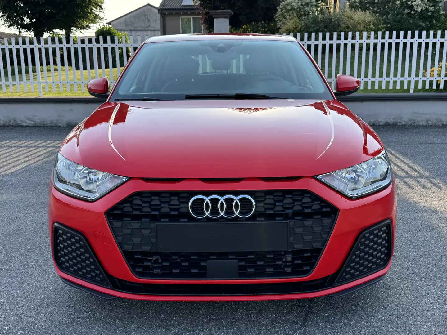 Audi A1 Sportback 30 1.0 tfsi Admired Rouge - 2