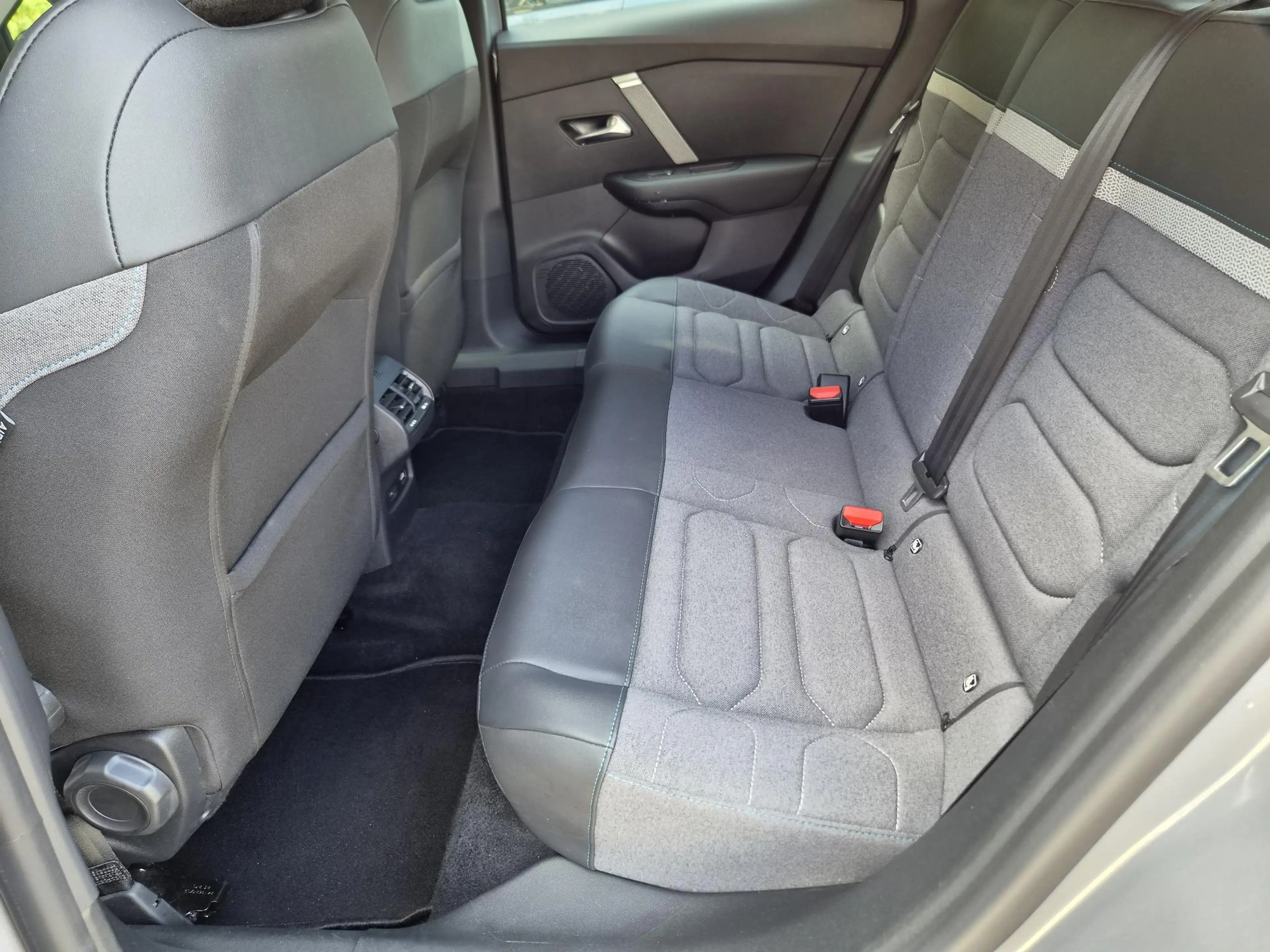 Citroen E-C4 Electric You 50 kWh CAMERA | SOH 100% | LM VELGEN — photo 26