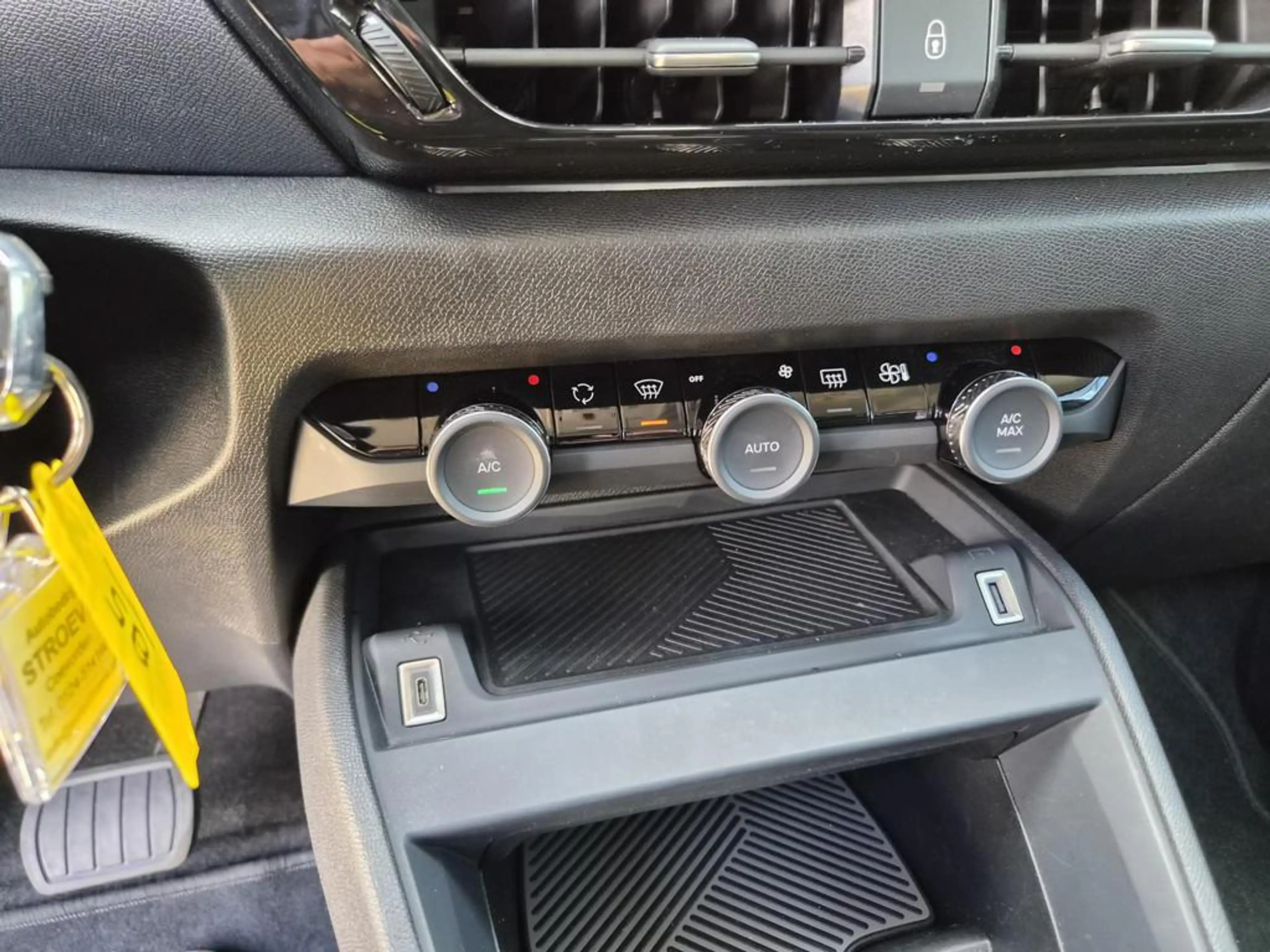 Citroen E-C4 Electric You 50 kWh CAMERA | SOH 100% | LM VELGEN — photo 9