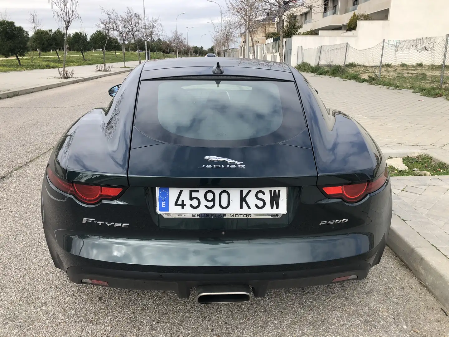 Jaguar F-Type F-Type Coupé 2.0 I4 Aut. 300 Verde - 2
