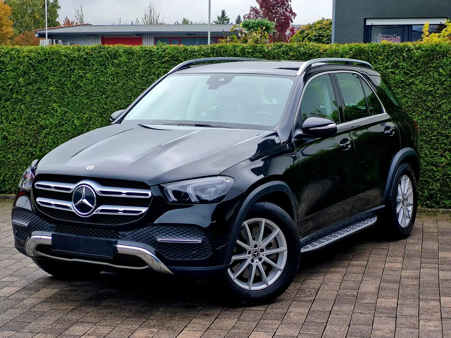 Mercedes-Benz GLE 350 de 4Matic Aut. Business *Ambiente-Bel.* Schwarz - 1