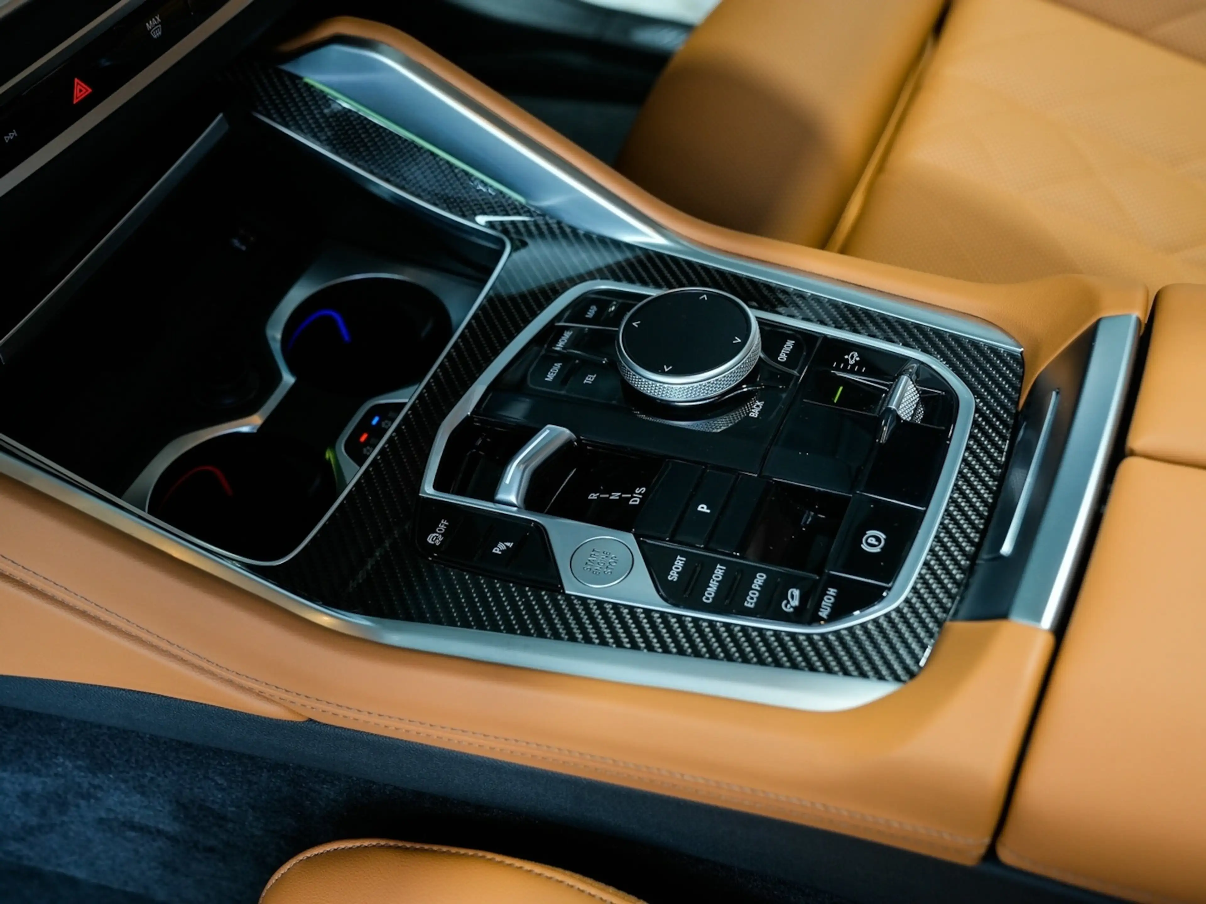 BMW X6 40d M SPORT PRO Luftf. 22LM 360K Panor.CARBON — photo 12