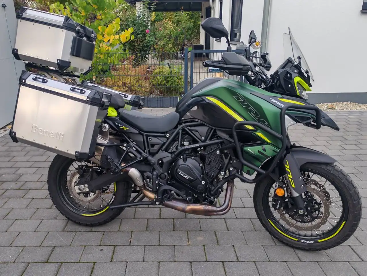 Benelli TRK 702