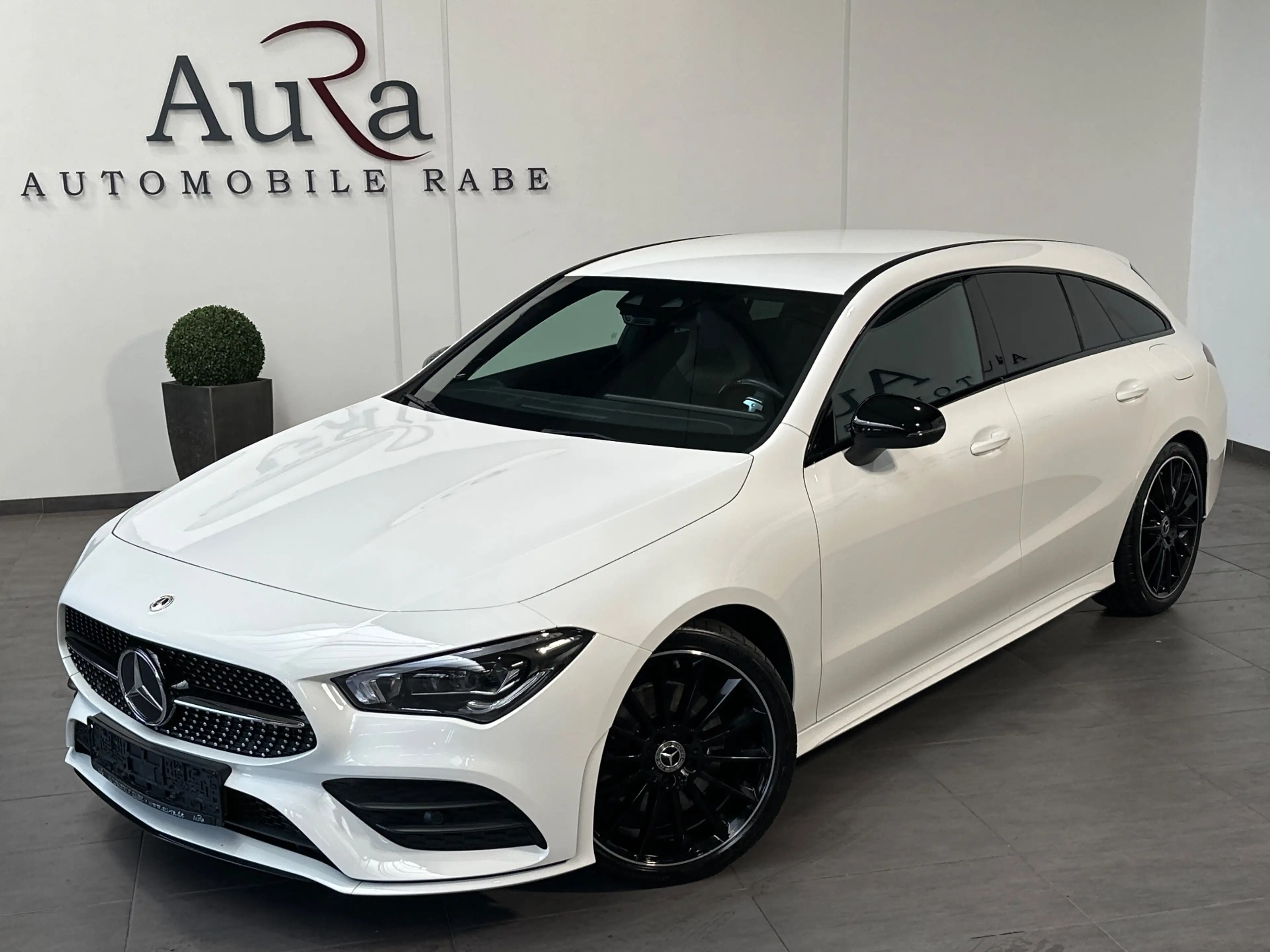 Mercedes-Benz CLA 220 d AMG Line Night-Paket NAV+LED+AHK+BURMESTER+1HD — photo 2