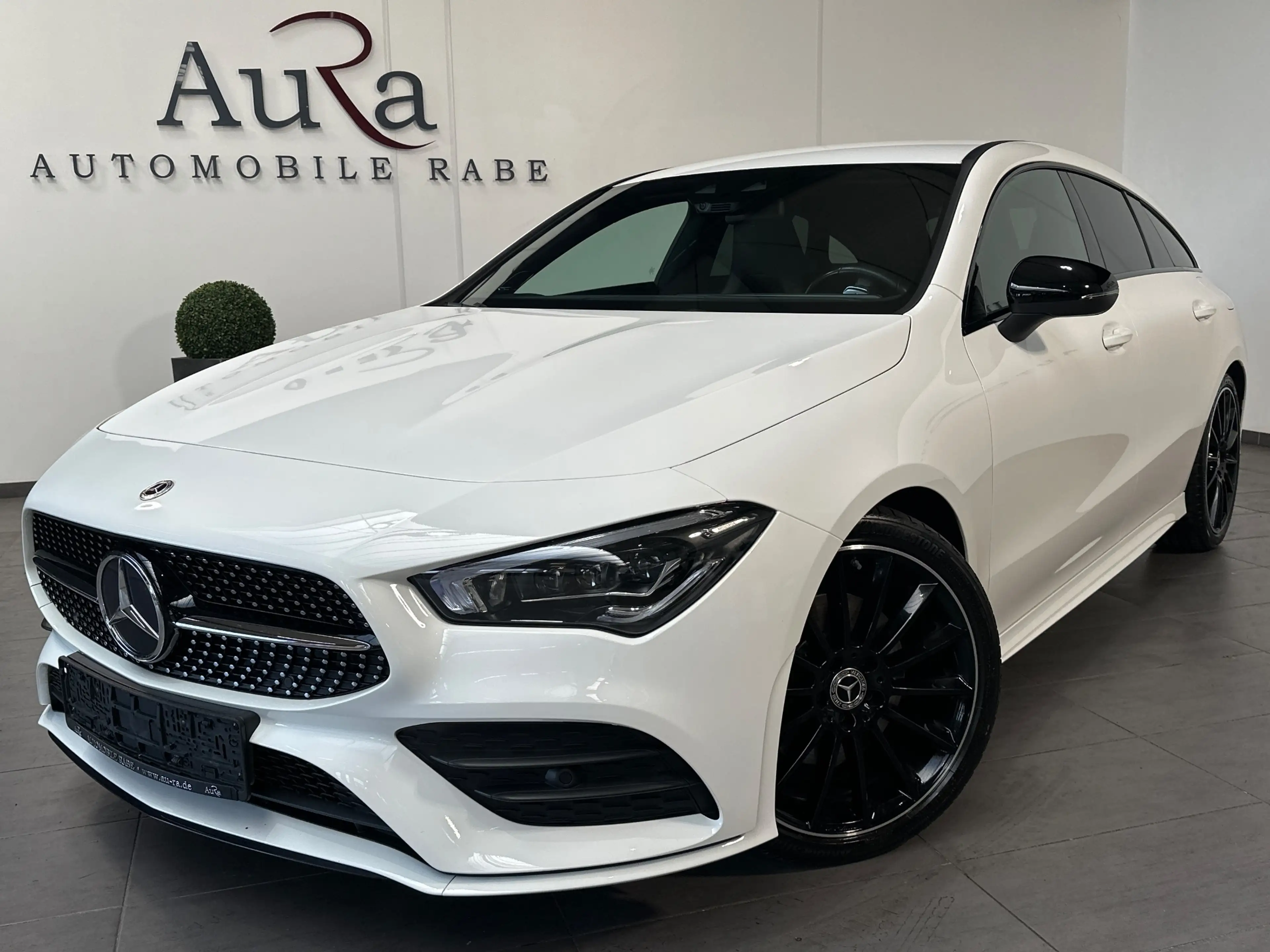 Mercedes-Benz CLA 220 d AMG Line Night-Paket NAV+LED+AHK+BURMESTER+1HD