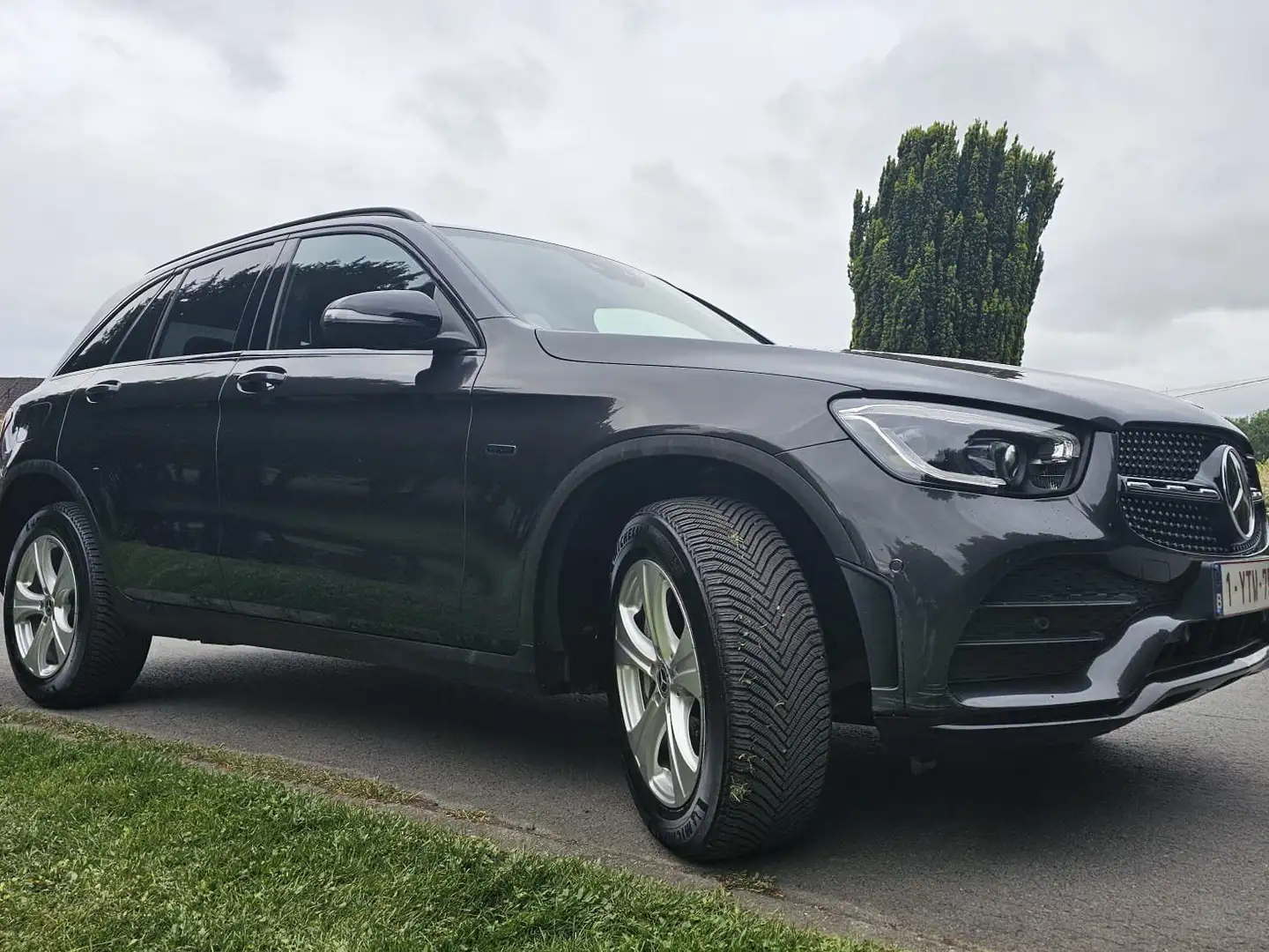 Mercedes-Benz GLC 300 Diesel/électrique 143 + 90 kw Noir - 2