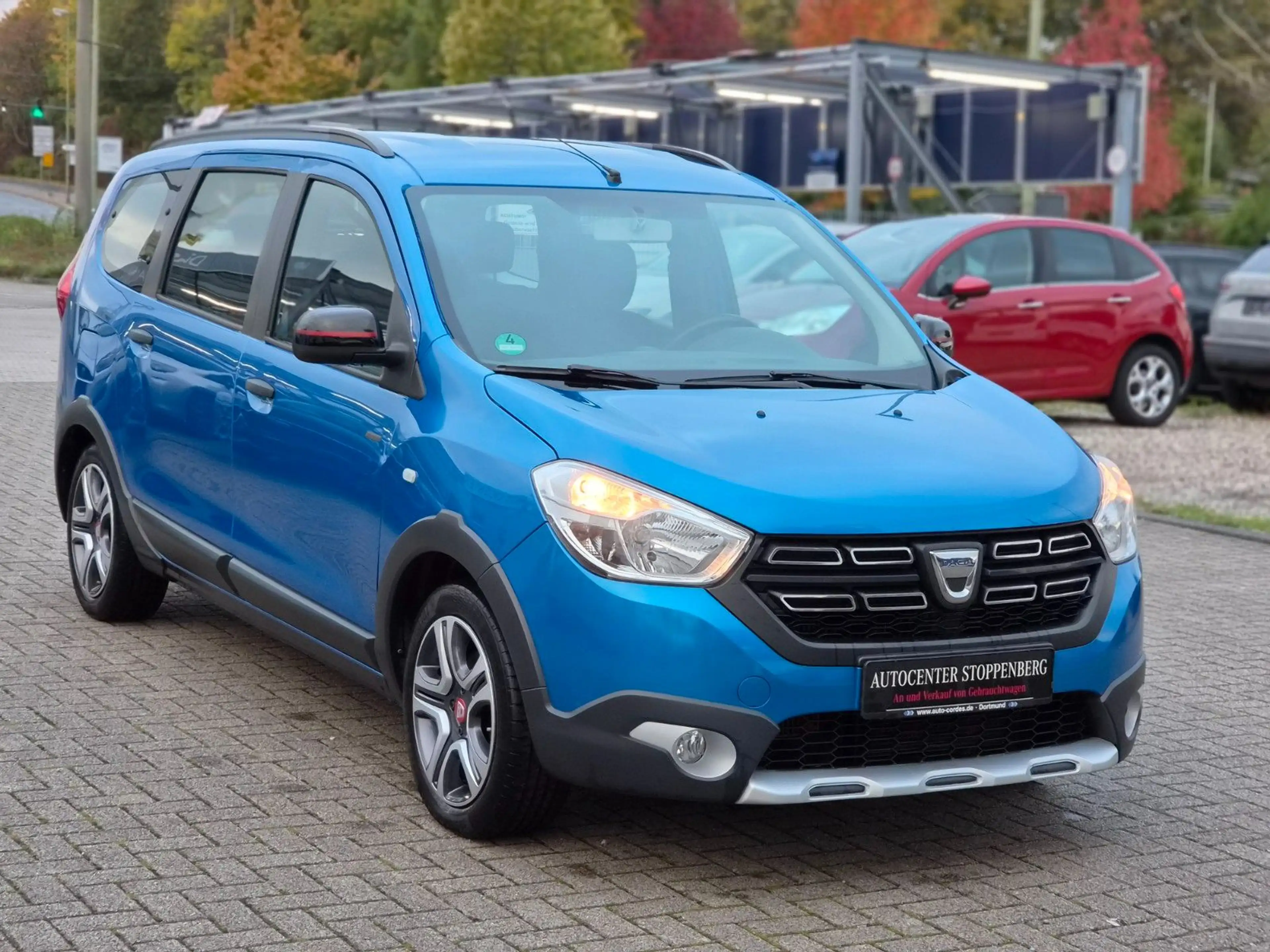 Dacia Lodgy Stepway Plus/7-Sitzer/Kamera/Navi/1.Hand