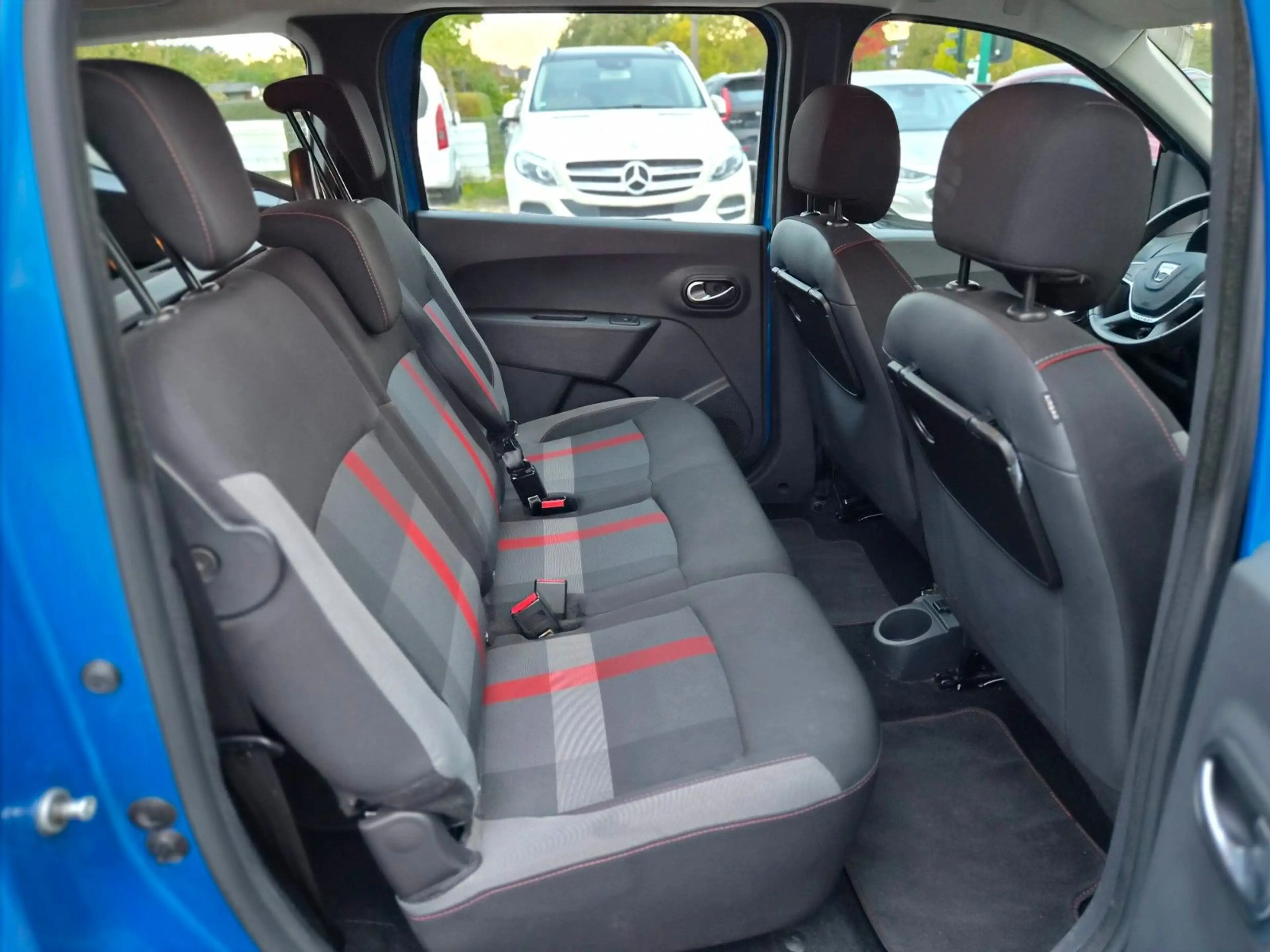 Dacia Lodgy Stepway Plus/7-Sitzer/Kamera/Navi/1.Hand — photo 26