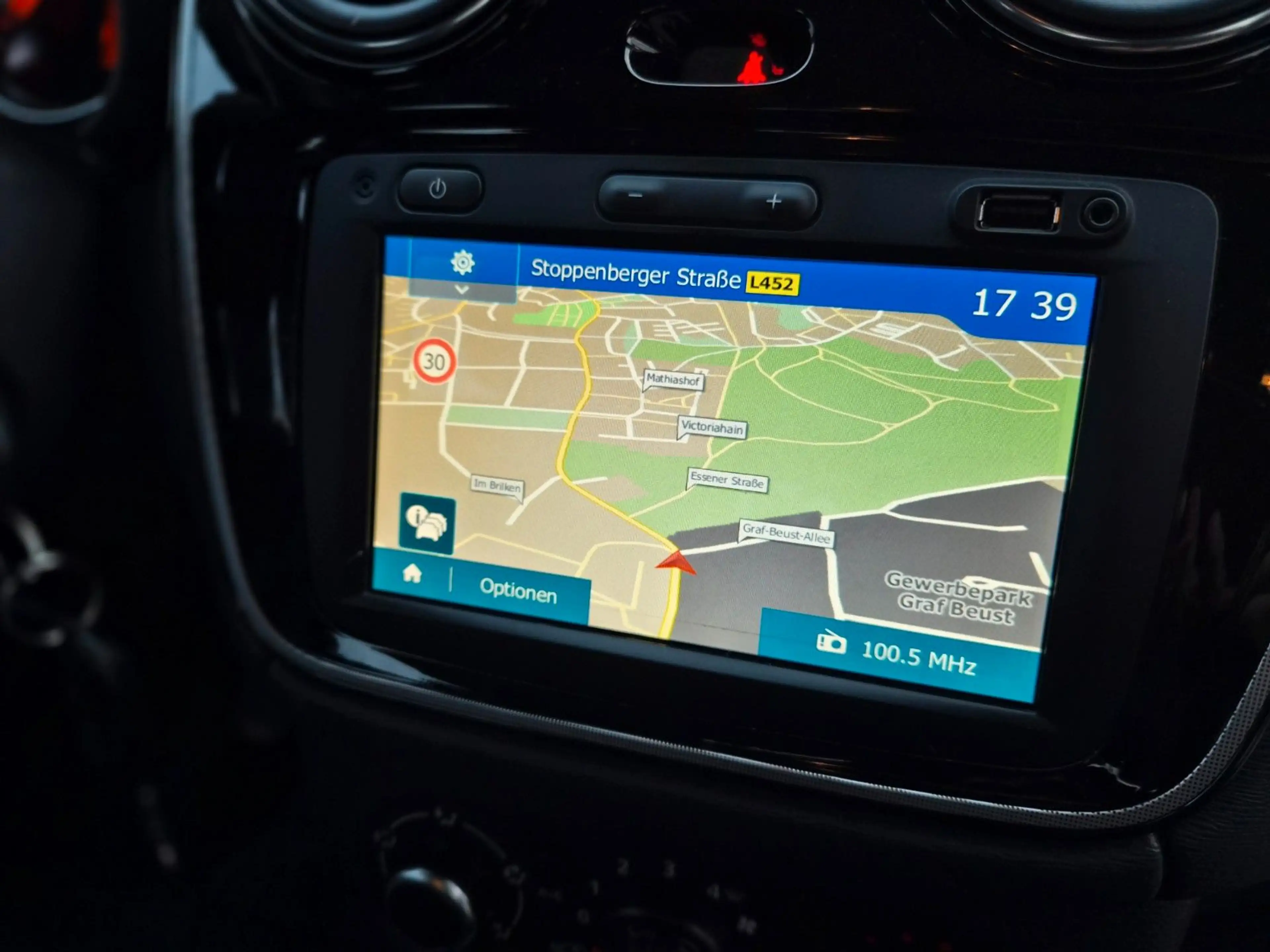 Dacia Lodgy Stepway Plus/7-Sitzer/Kamera/Navi/1.Hand — photo 17