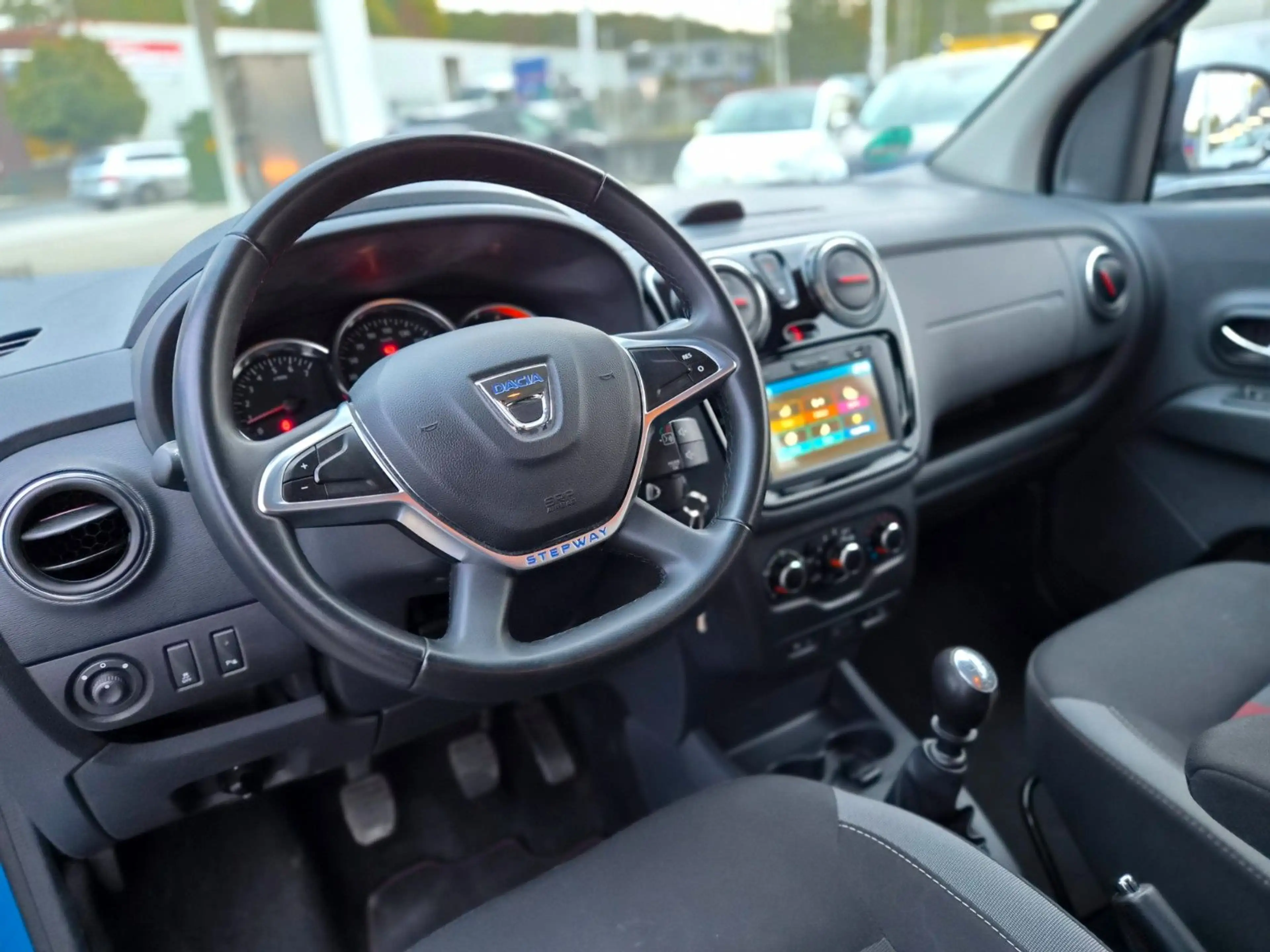 Dacia Lodgy Stepway Plus/7-Sitzer/Kamera/Navi/1.Hand — photo 19