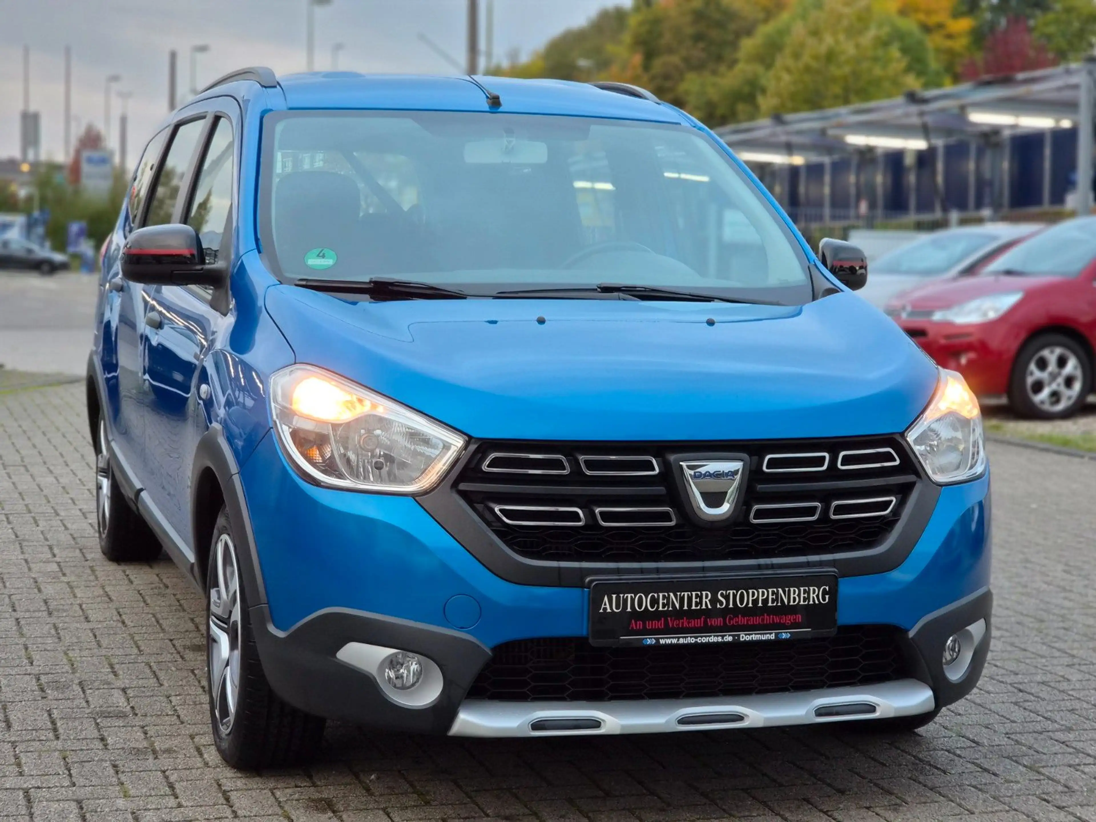 Dacia Lodgy Stepway Plus/7-Sitzer/Kamera/Navi/1.Hand — photo 4
