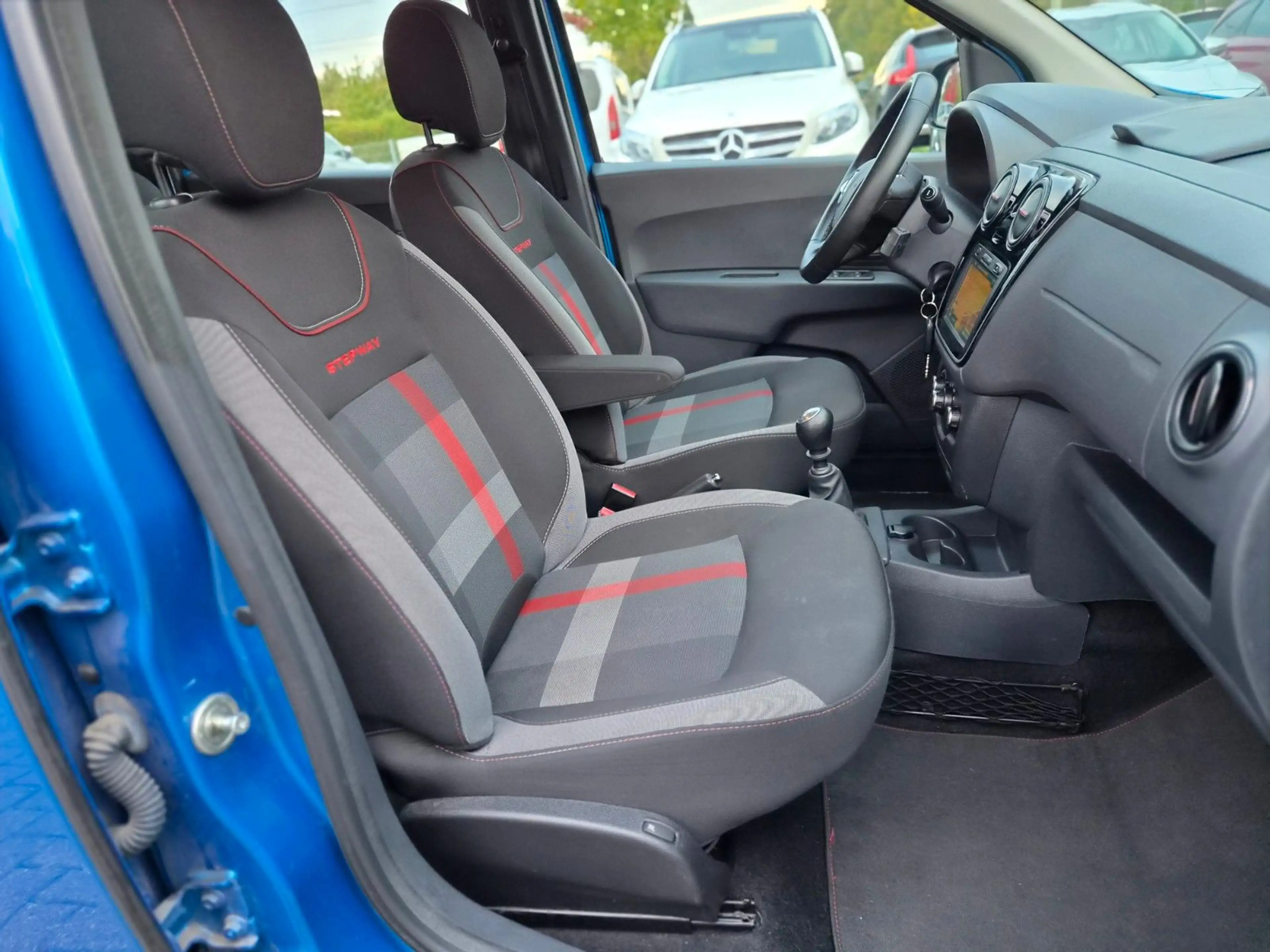 Dacia Lodgy Stepway Plus/7-Sitzer/Kamera/Navi/1.Hand — photo 14